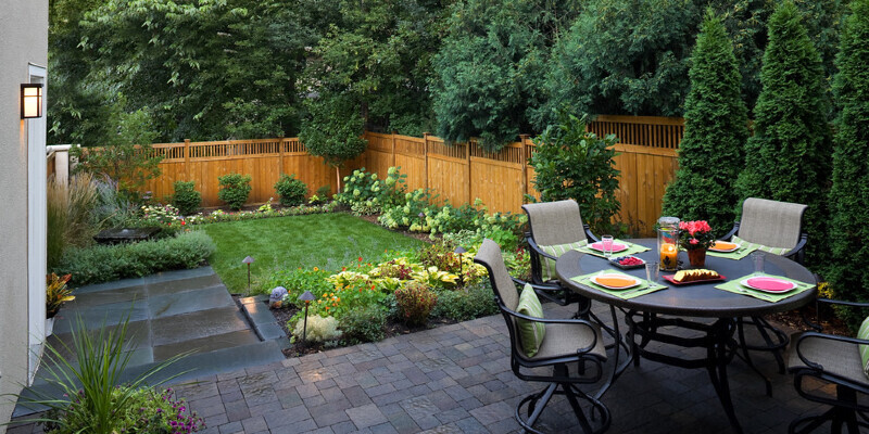 Flowering Bushes That Bloom Year-Round